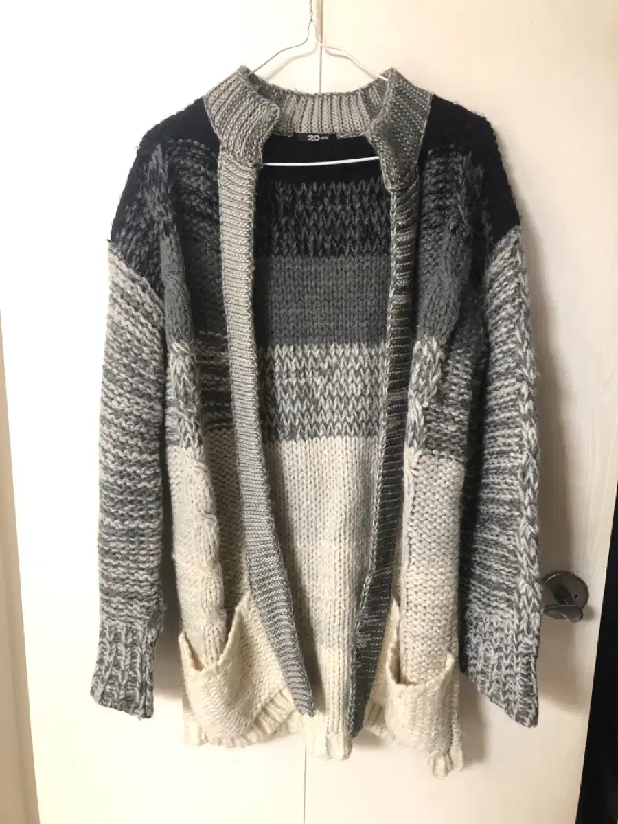 Vintage grey kintted cardigan 빈티지 가디건